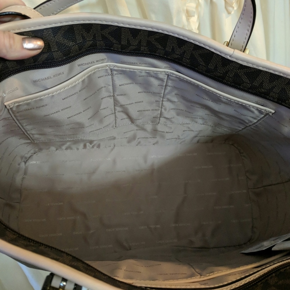 NWT Michael Kors Travel Tote - Picture 3 of 5